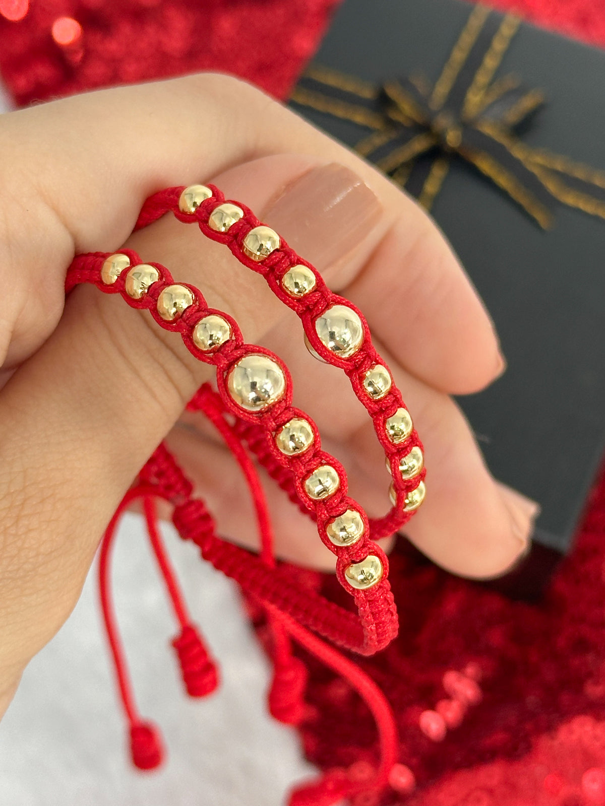 Manilla Hilo Rojo Balines Abrazados